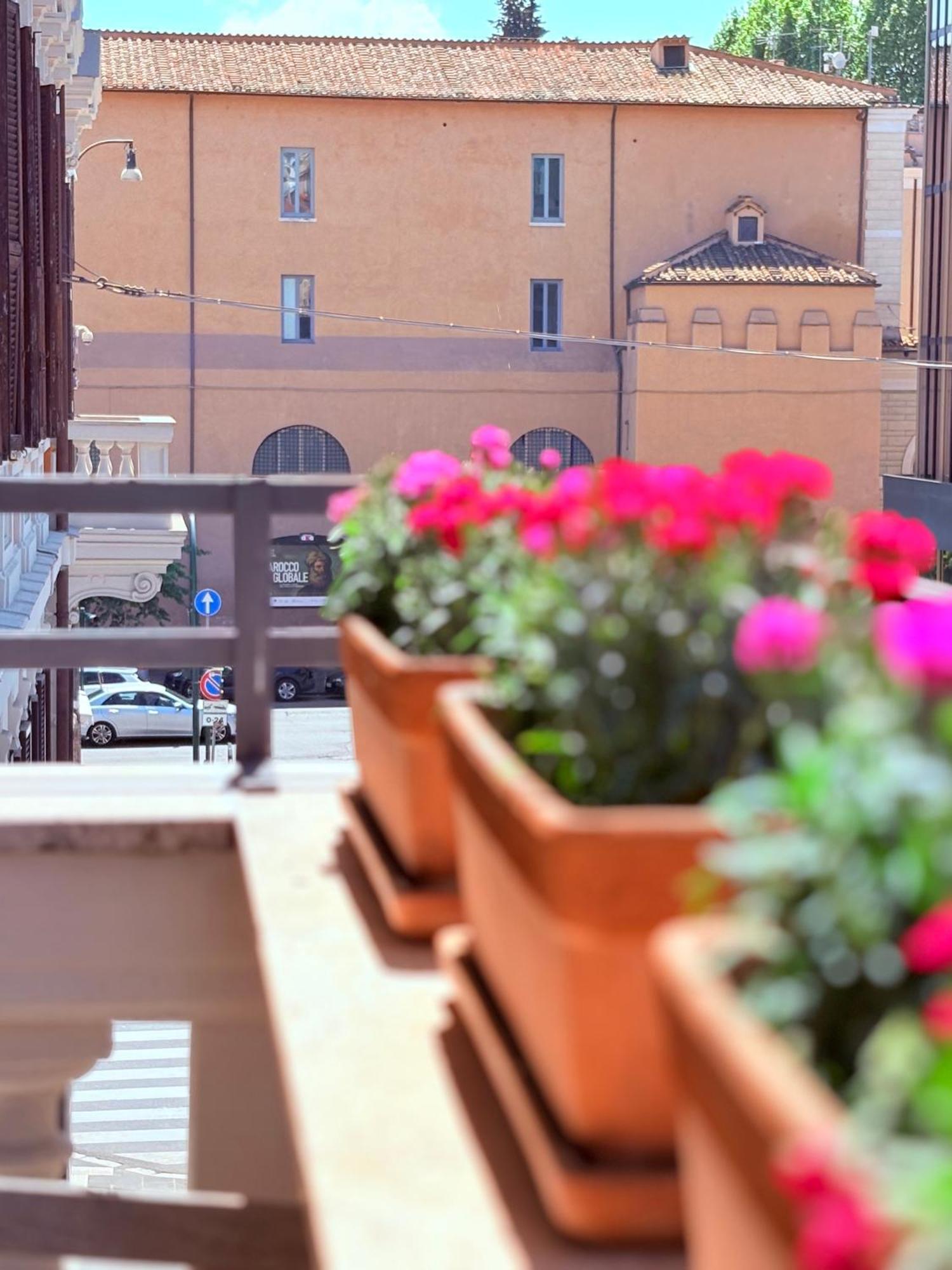 ローマ 900 Piazza Del Popolo Bed & Breakfast エクステリア 写真
