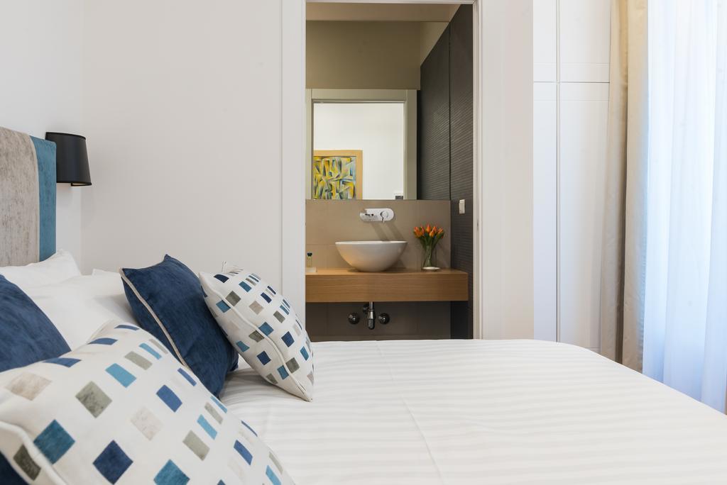 ローマ 900 Piazza Del Popolo Bed & Breakfast エクステリア 写真