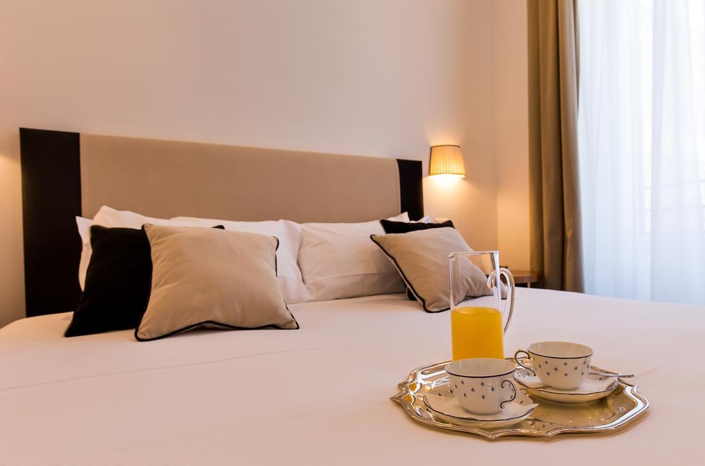 ローマ 900 Piazza Del Popolo Bed & Breakfast エクステリア 写真