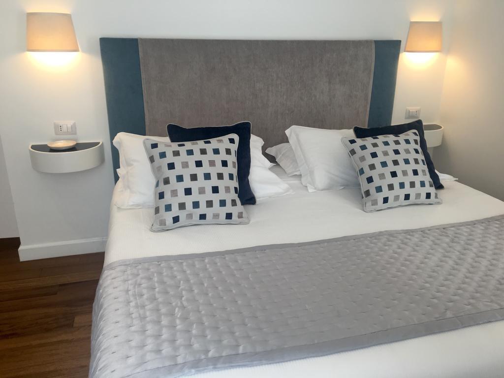 ローマ 900 Piazza Del Popolo Bed & Breakfast エクステリア 写真