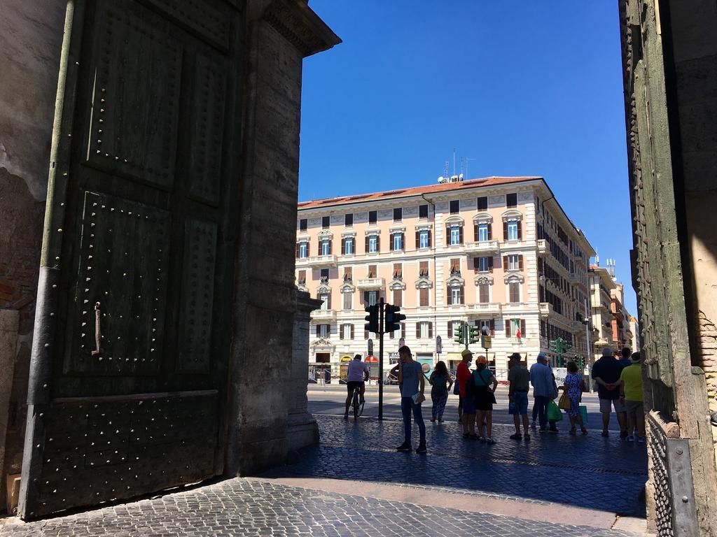 ローマ 900 Piazza Del Popolo Bed & Breakfast エクステリア 写真
